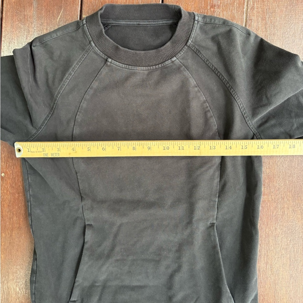 LULULEMON Sweatshirt Womens Size 4 Faded Black Scuba Crew Neck Kangaroo Terry - Picture 4 of 10